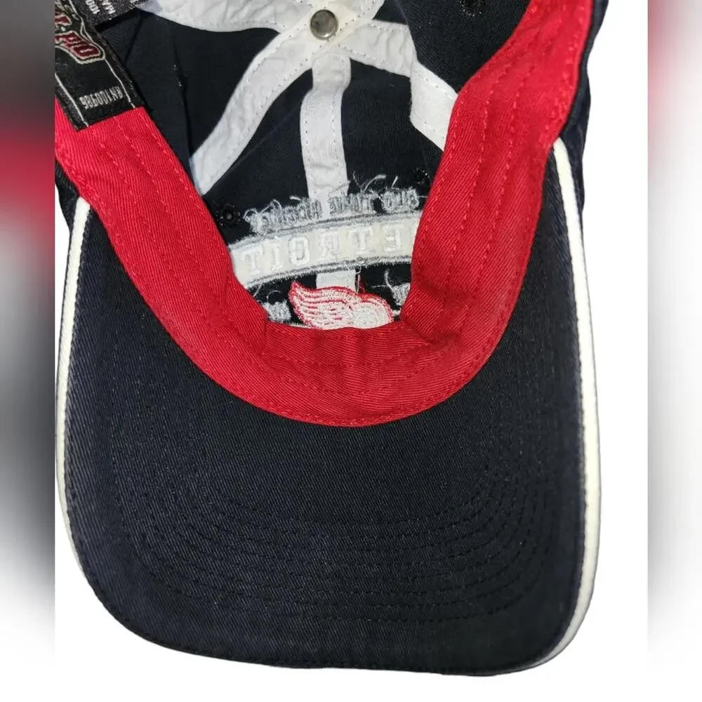 Old Time‎ Hockey Detroit Red Wings Adjustable Strapback Slouch Dad Cap OSFA